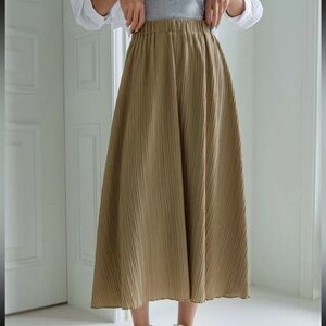 Long brown skirt